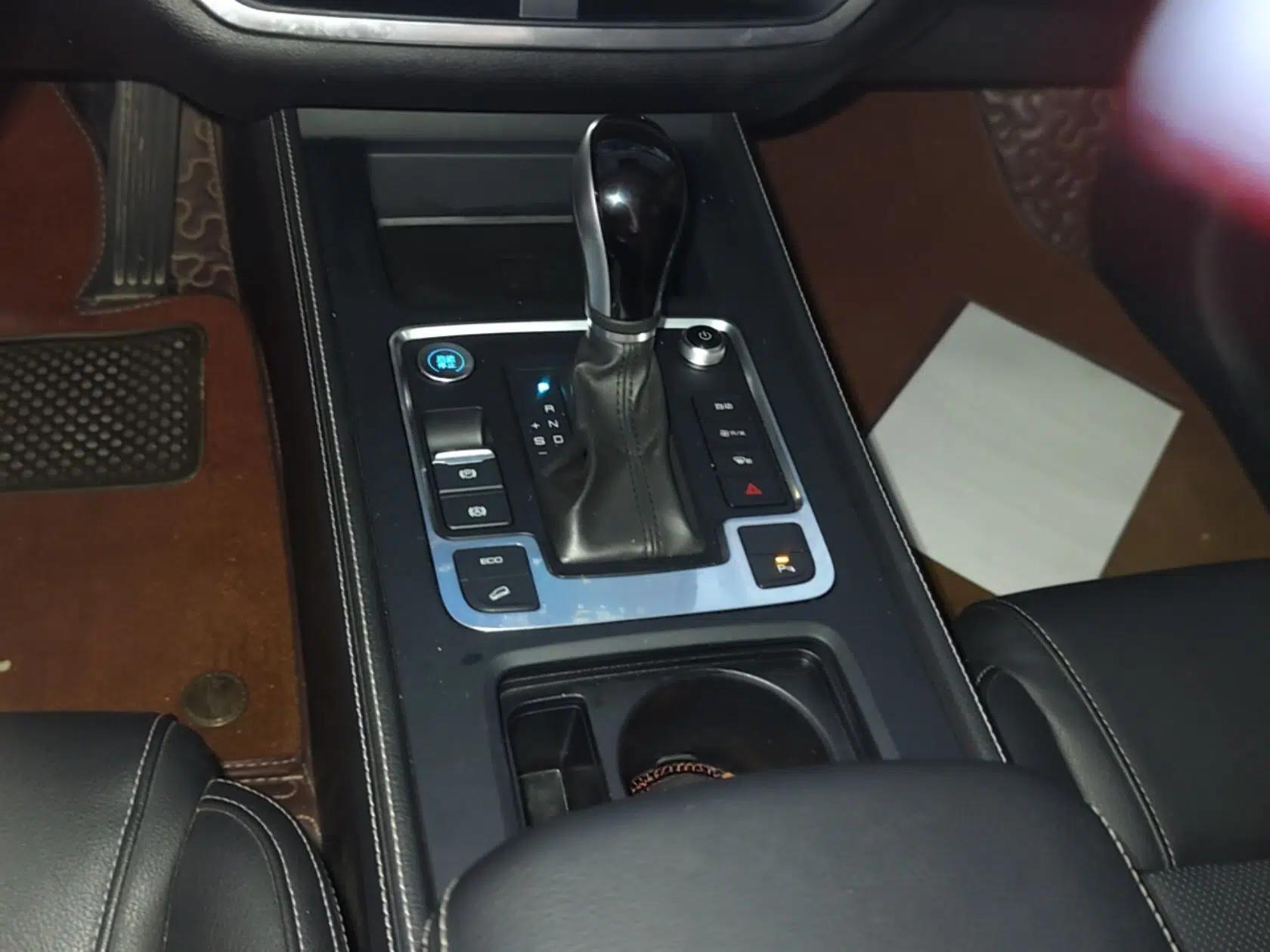 BYD Tang 2019 2.0T Automatic SmartConnect Prestige 7-Seater China VI Standard — миниатюра 17