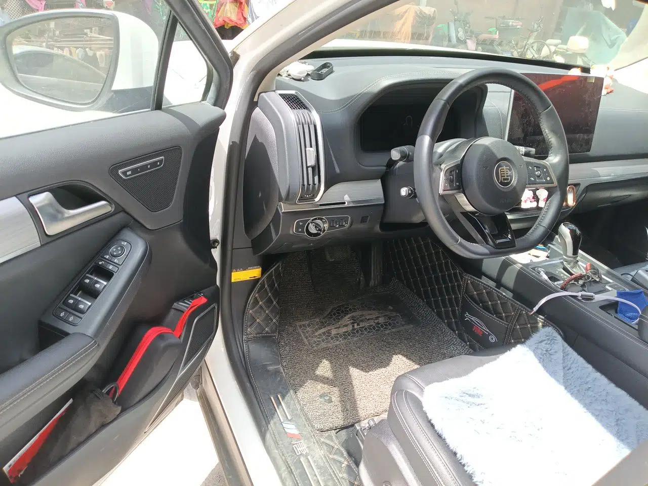 BYD Tang 2018 2.0T Automatic SmartConnect Prestige 7-Seater China V Standard — миниатюра 17