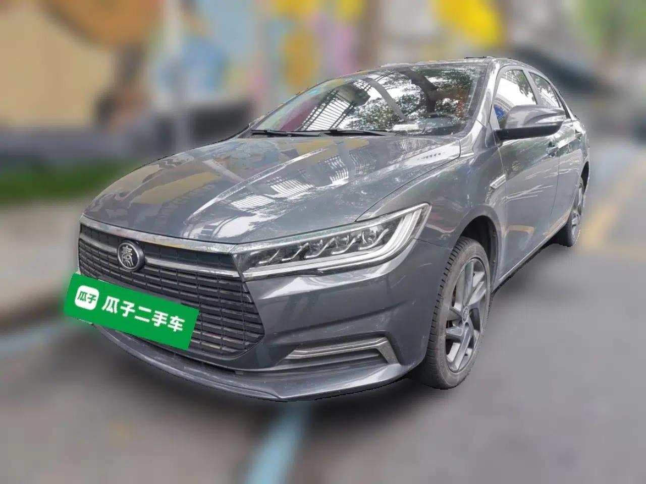 BYD Qin New Energy 2019 High-Range Luxury Model — миниатюра 1