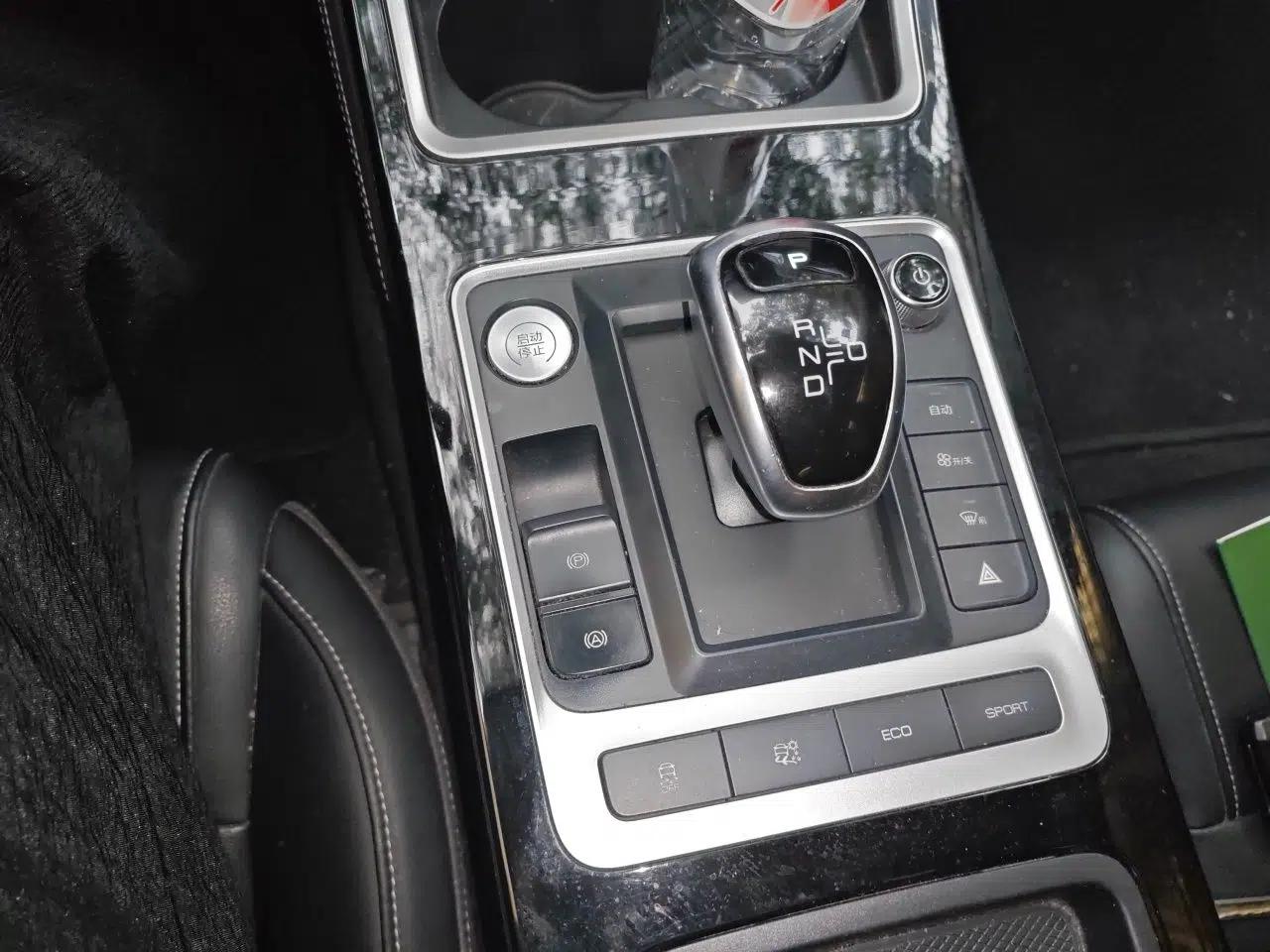 BYD Qin New Energy 2019 High-Range Luxury Model — миниатюра 13