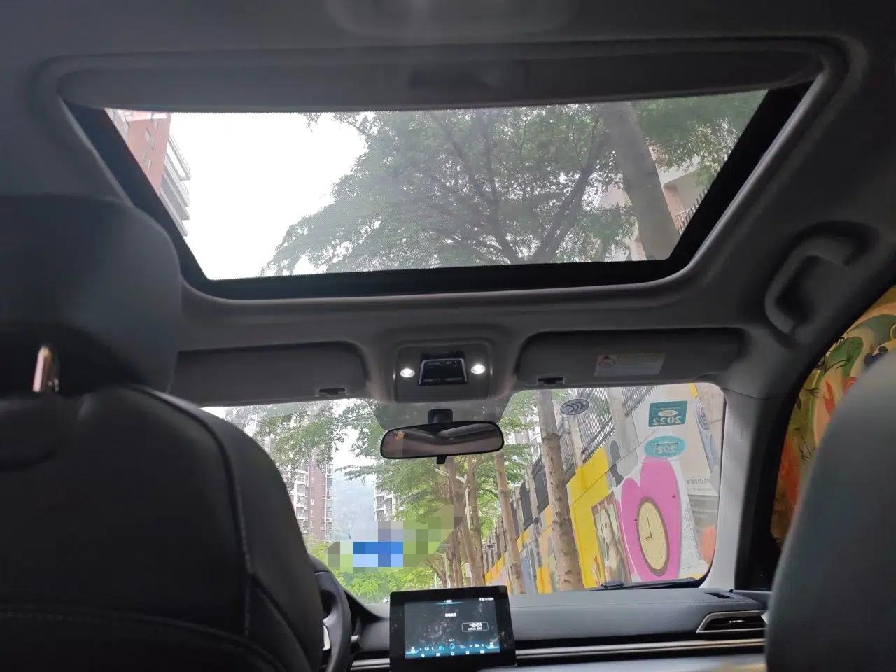 BYD Qin New Energy 2019 High-Range Luxury Model — миниатюра 15