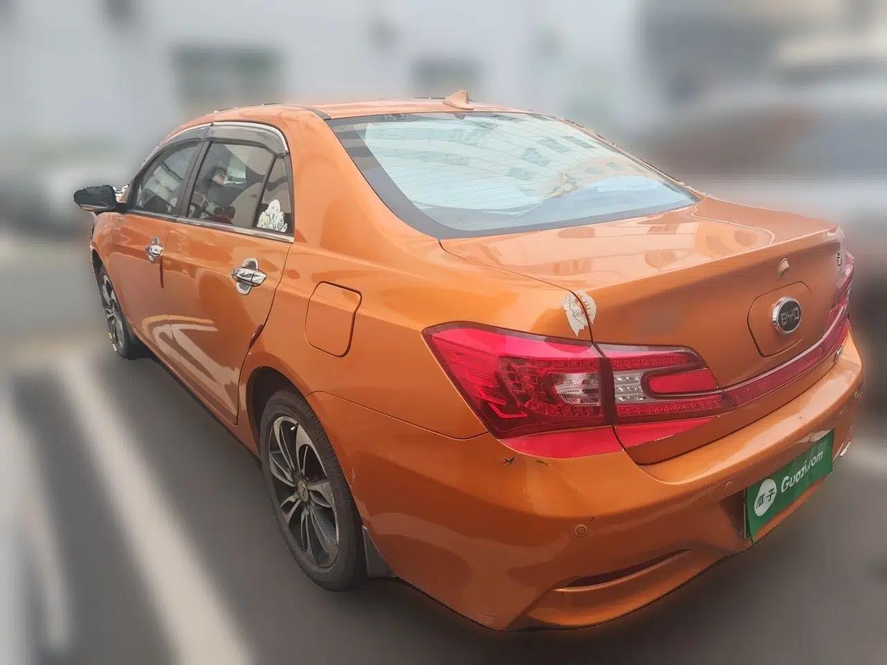 BYD Qin New Energy 2015 1.5T Dual-Crown Flagship Plus Edition — миниатюра 4