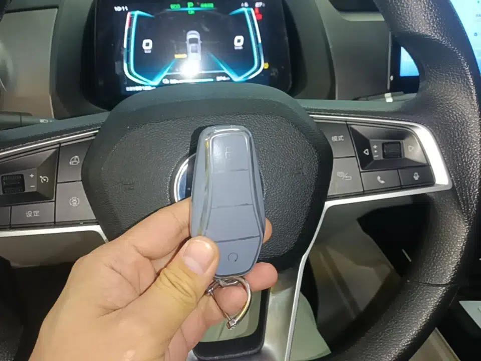 BYD Yuan Pro 2023 401 km Deluxe Version — миниатюра 12