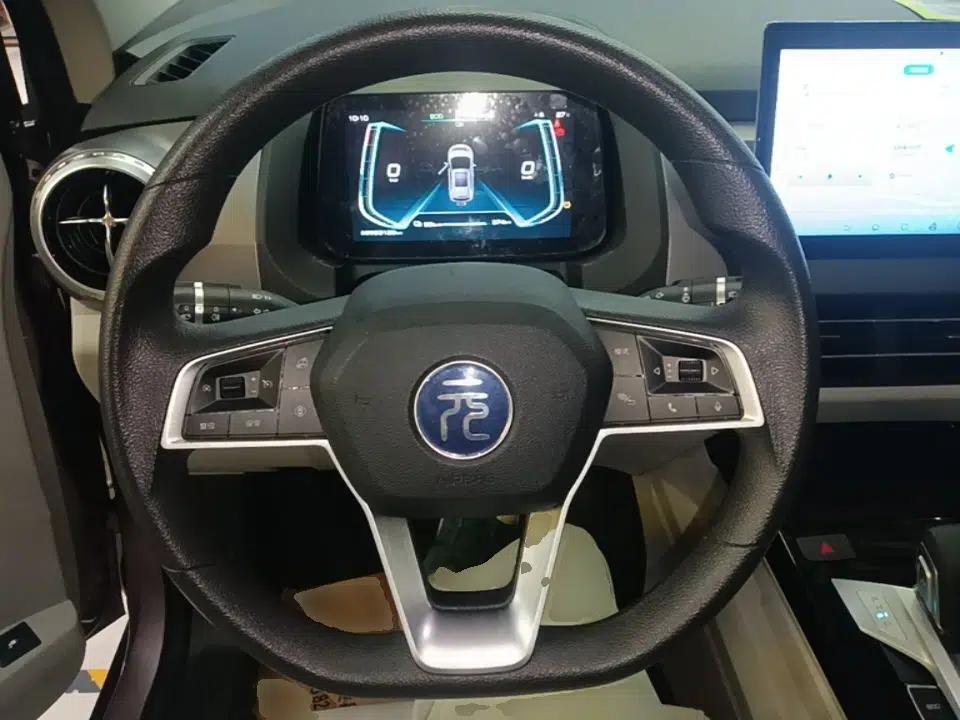 BYD Yuan Pro 2023 401 km Deluxe Version — миниатюра 14