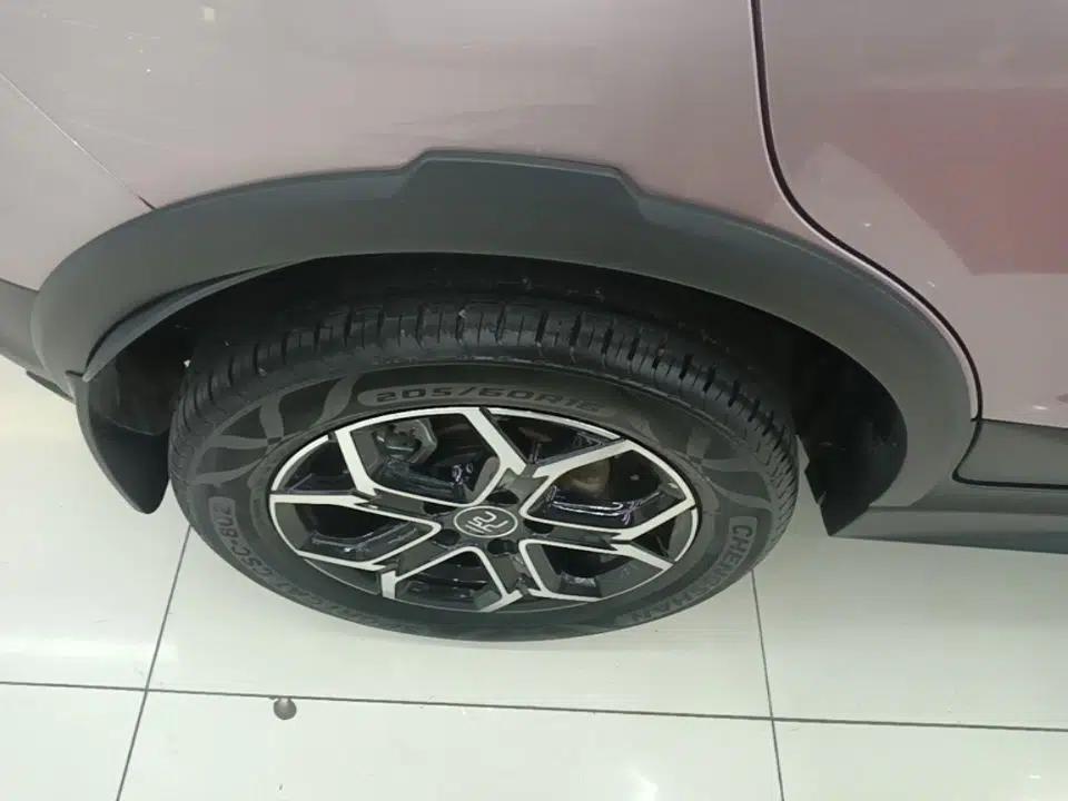 BYD Yuan Pro 2023 401 km Deluxe Version — миниатюра 10