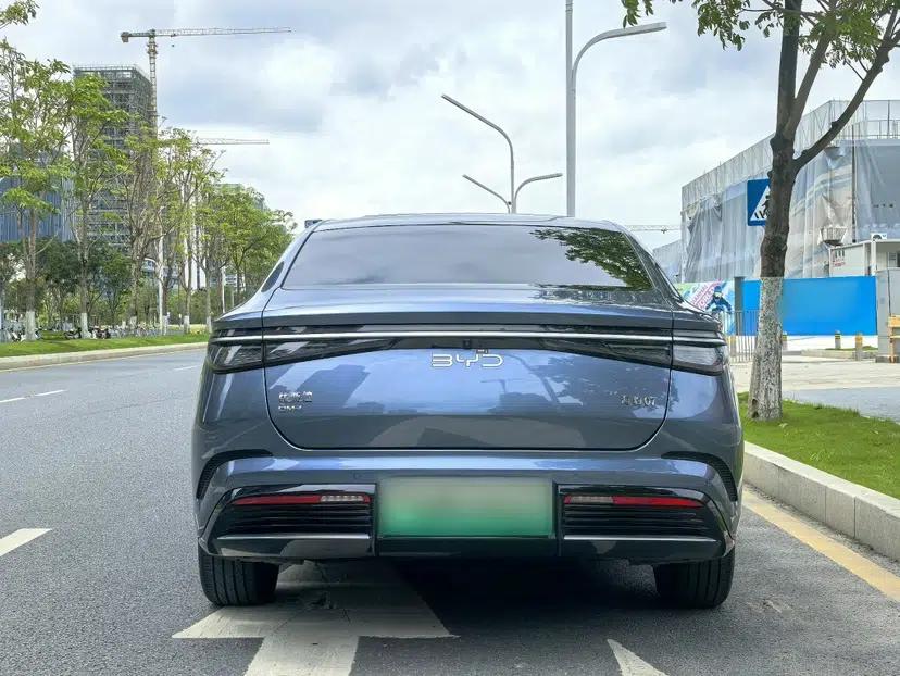 BYD Seal 07 DM-i 2025 DM-i 1.5L 125km Luxury Model — миниатюра 14