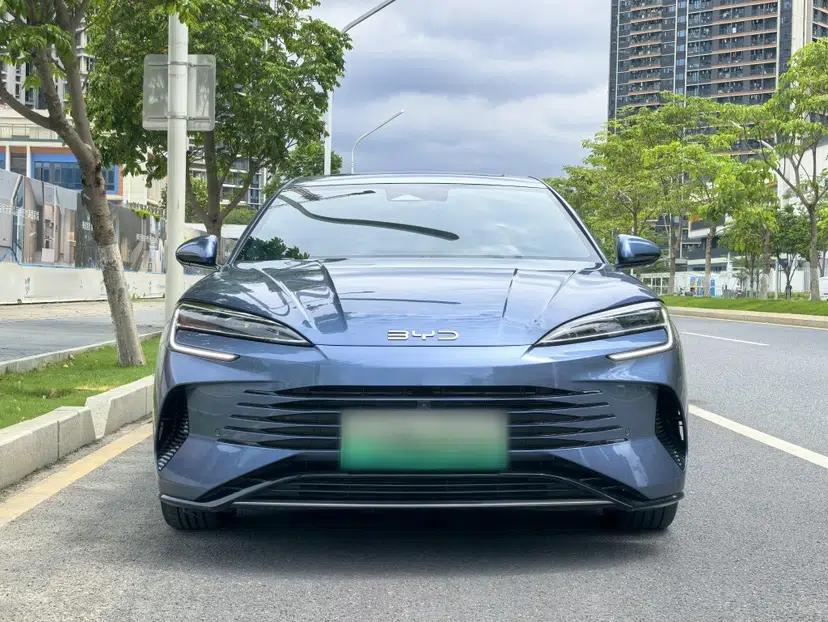 BYD Seal 07 DM-i 2025 DM-i 1.5L 125km Luxury Model — миниатюра 15