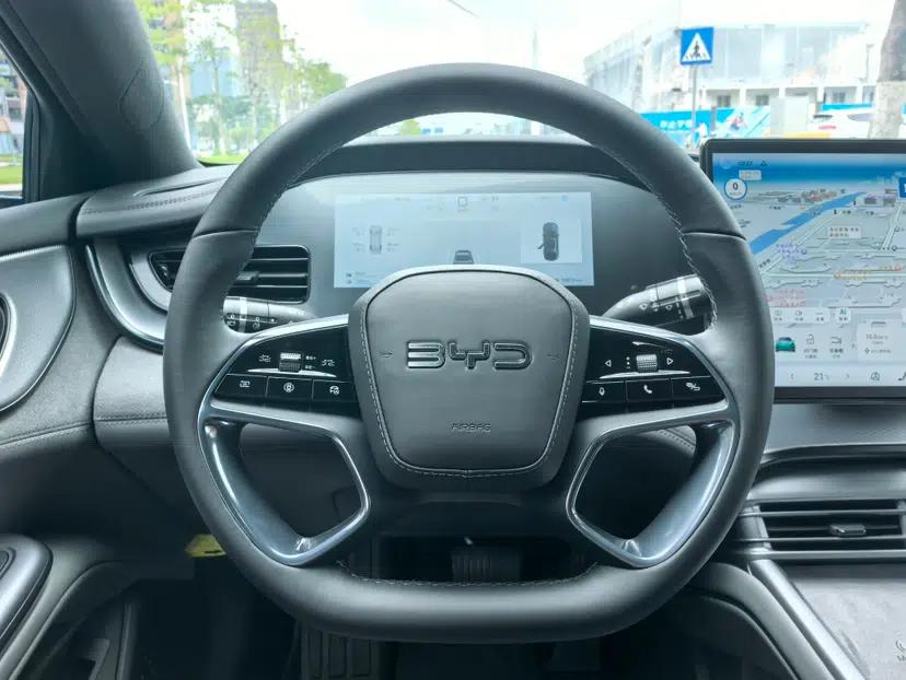 BYD Seal 07 DM-i 2025 DM-i 1.5L 125km Luxury Model — миниатюра 16