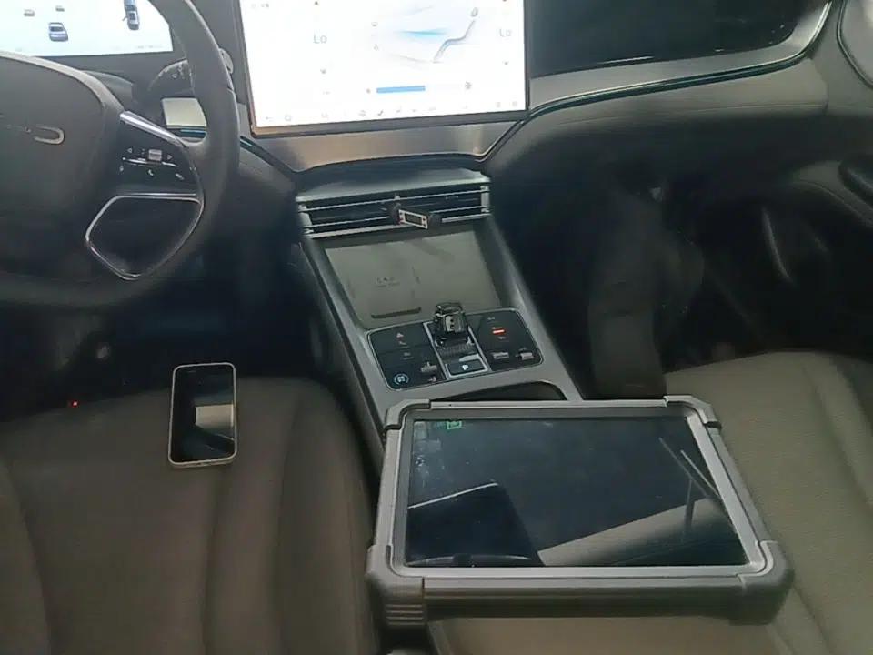 BYD Seal 07 DM-i 2025 DM-i 1.5L 125km Luxury Model — миниатюра 20