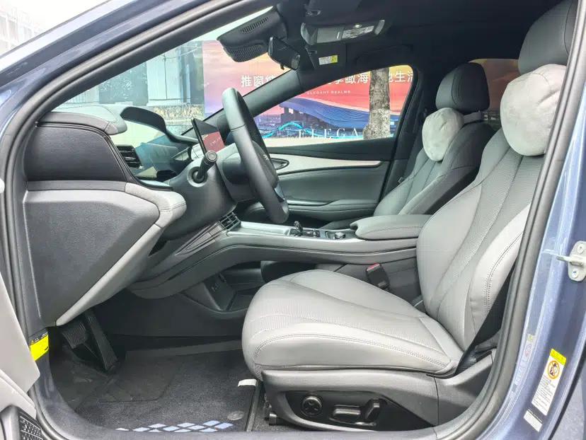 BYD Seal 07 DM-i 2025 DM-i 1.5L 125km Luxury Model — миниатюра 25