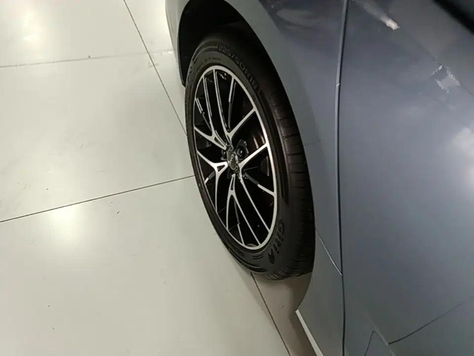 BYD Seal 07 DM-i 2025 DM-i 1.5L 125km Luxury Model — миниатюра 4