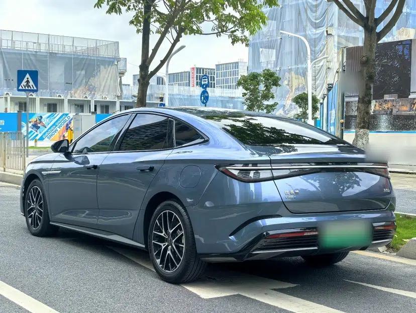 BYD Seal 07 DM-i 2025 DM-i 1.5L 125km Luxury Model — миниатюра 10
