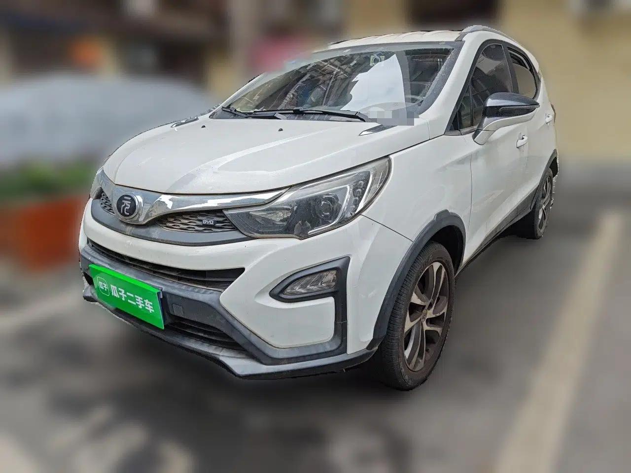 BYD Yuan 2017 1.5L Manual Cool Connect Model — миниатюра 1