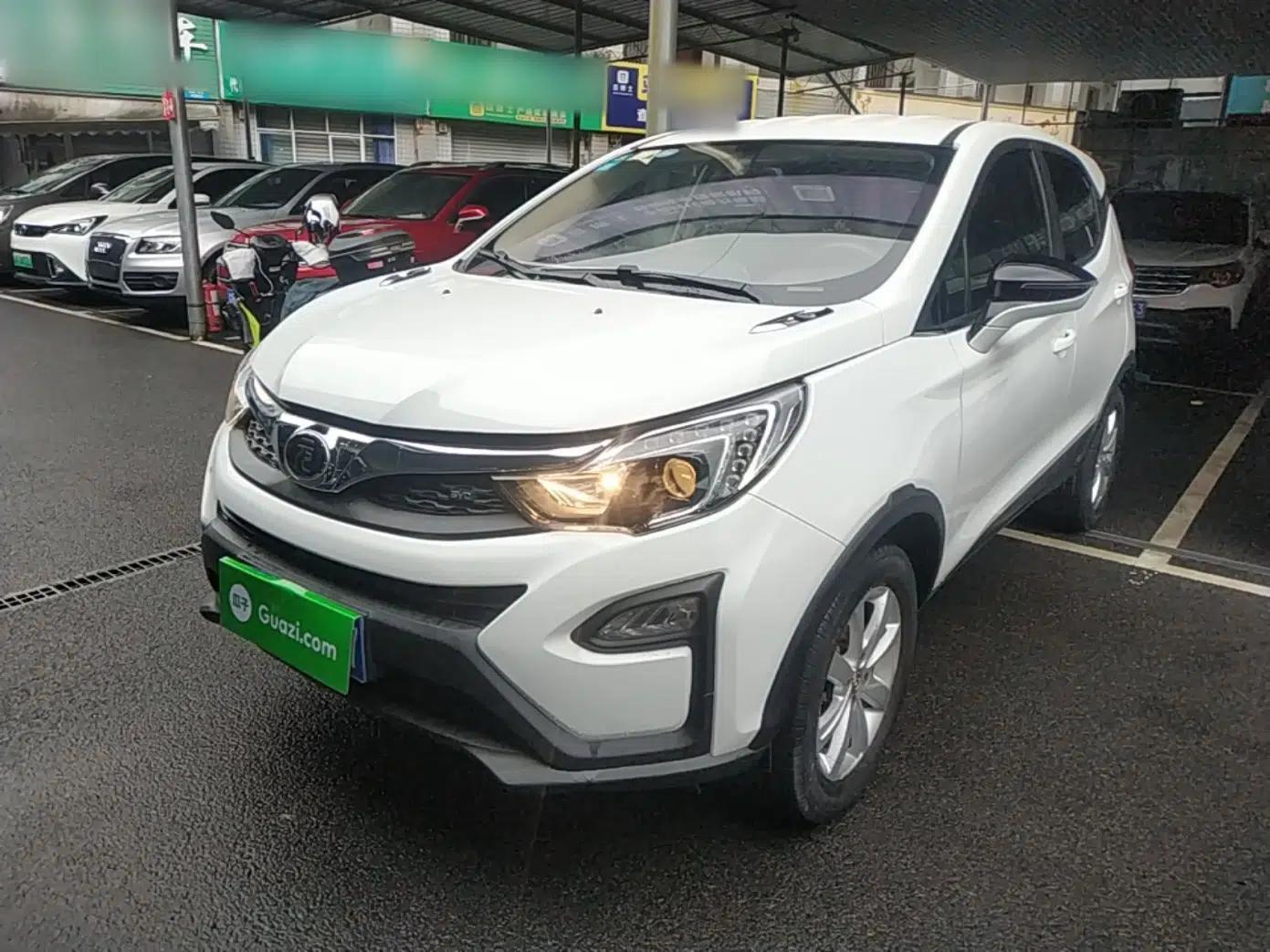 BYD Yuan 2017 1.5L Automatic Cool & Stylish Model — миниатюра 1