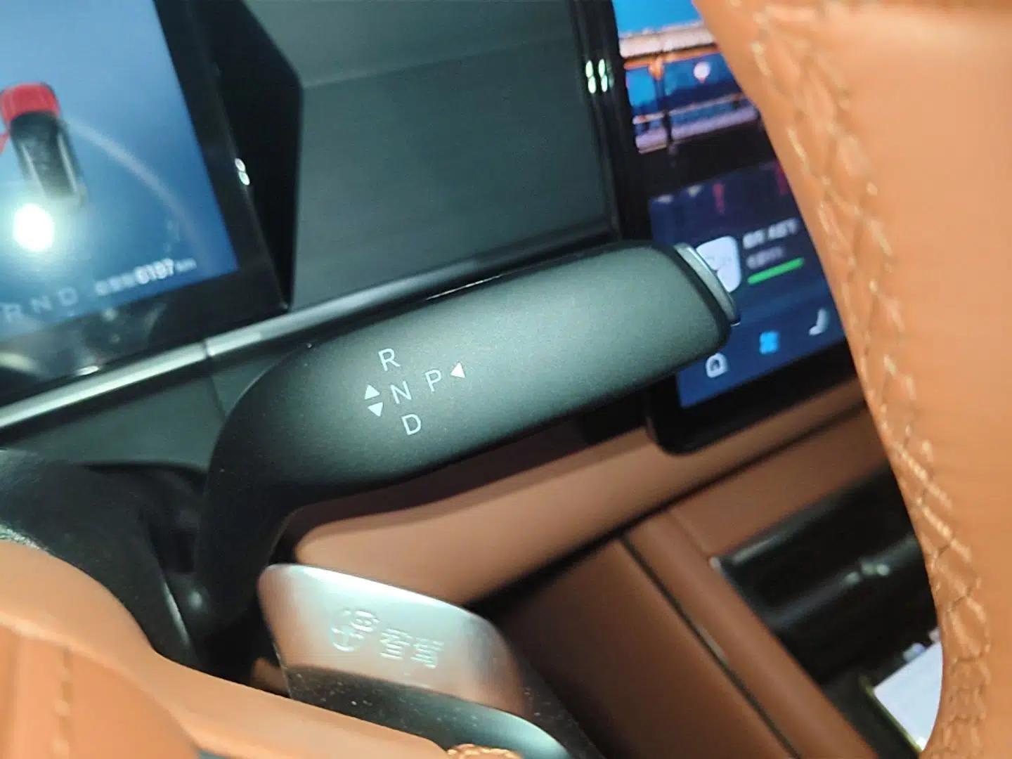 BYD Tang L 2025 DM 175KM Drone Player Edition — миниатюра 17
