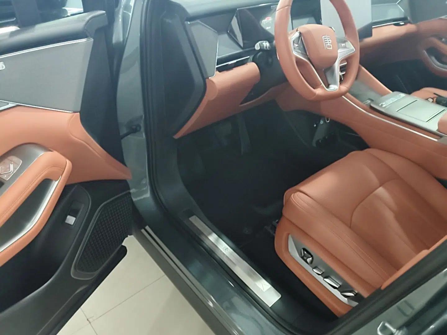BYD Tang L 2025 DM 175KM Drone Player Edition — миниатюра 19