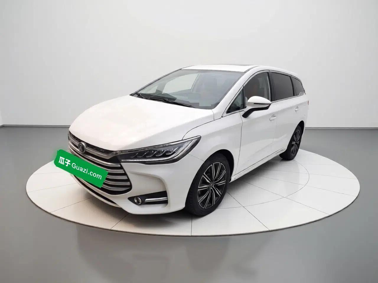 BYD Song MAX New Energy 2019 DM 1.5T Smart Connect Advanced 6-Seater China VI Standard — миниатюра 1
