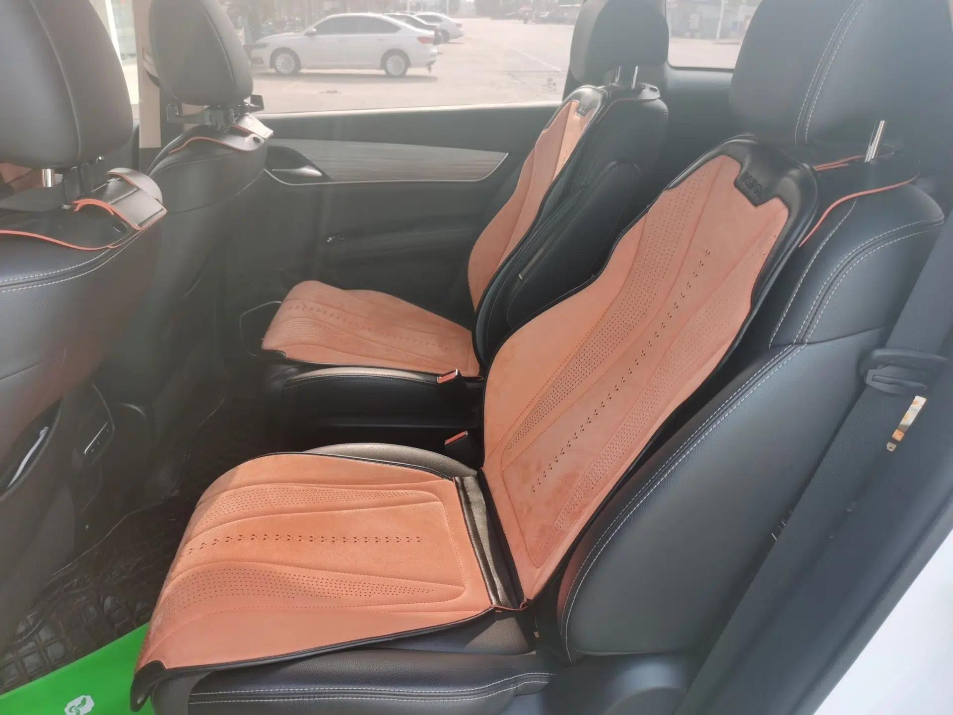 BYD Song MAX New Energy 2019 DM 1.5T Smart Connect Advanced 6-Seater China VI Standard — миниатюра 20