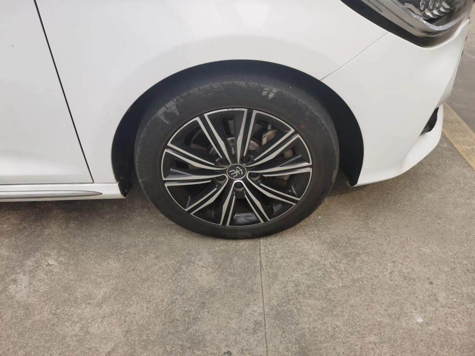 BYD Song MAX New Energy 2019 DM 1.5T Smart Connect Advanced 6-Seater China VI Standard — миниатюра 8
