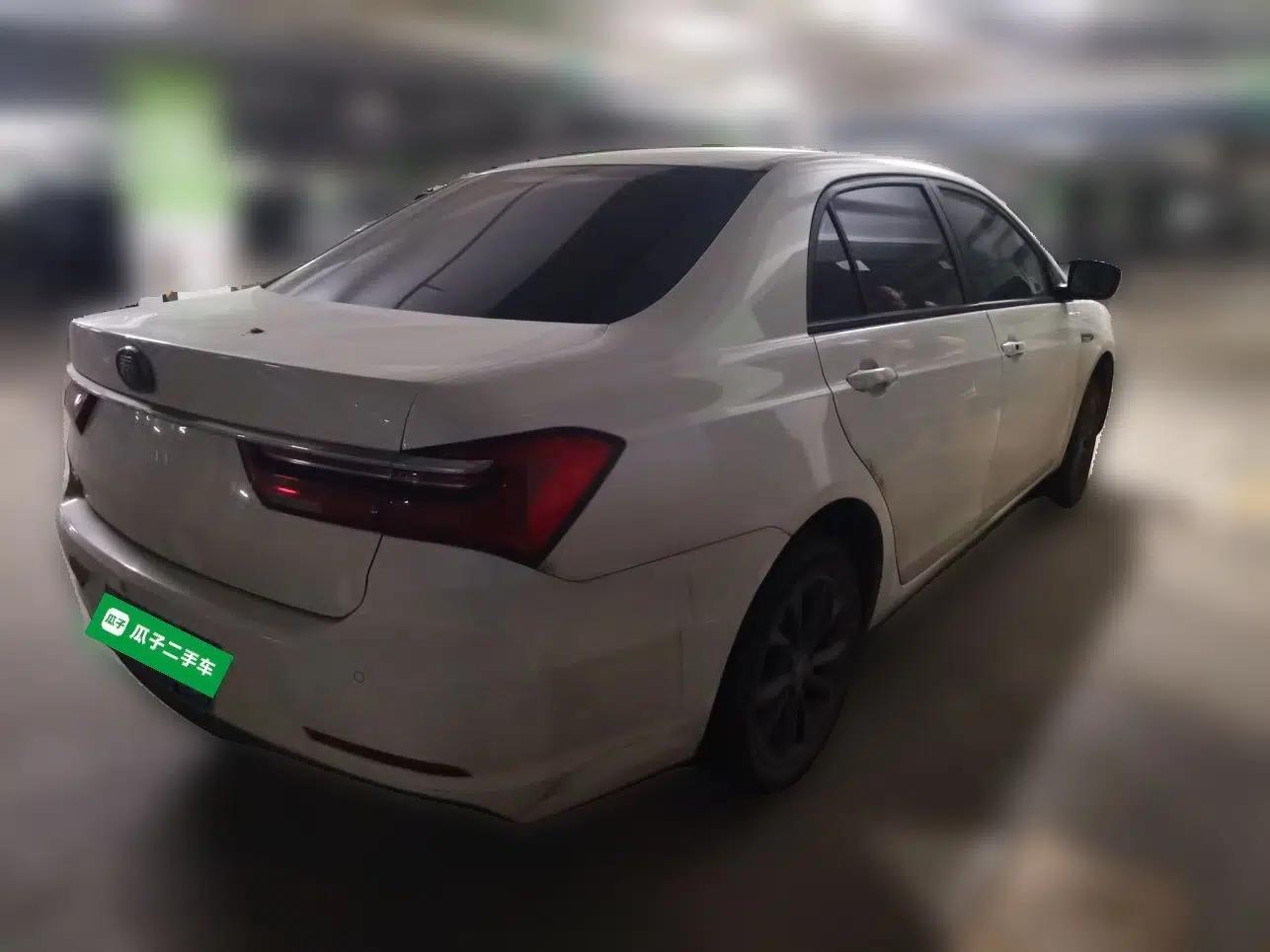 BYD Qin 2019 1.5L Automatic Luxury Model — миниатюра 6