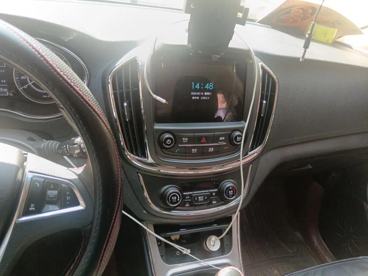 Baojun 560 2016 1.8L Manual Luxury Edition — миниатюра 14