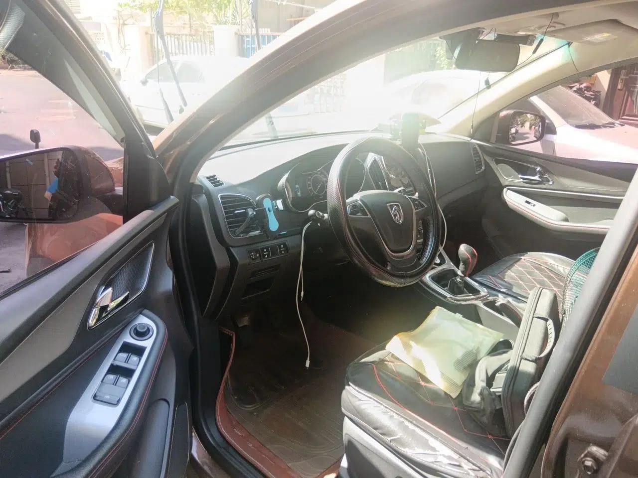 Baojun 560 2016 1.8L Manual Luxury Edition — миниатюра 17