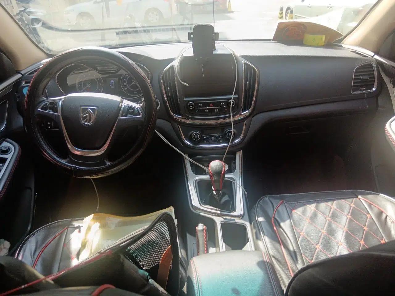 Baojun 560 2016 1.8L Manual Luxury Edition — миниатюра 10