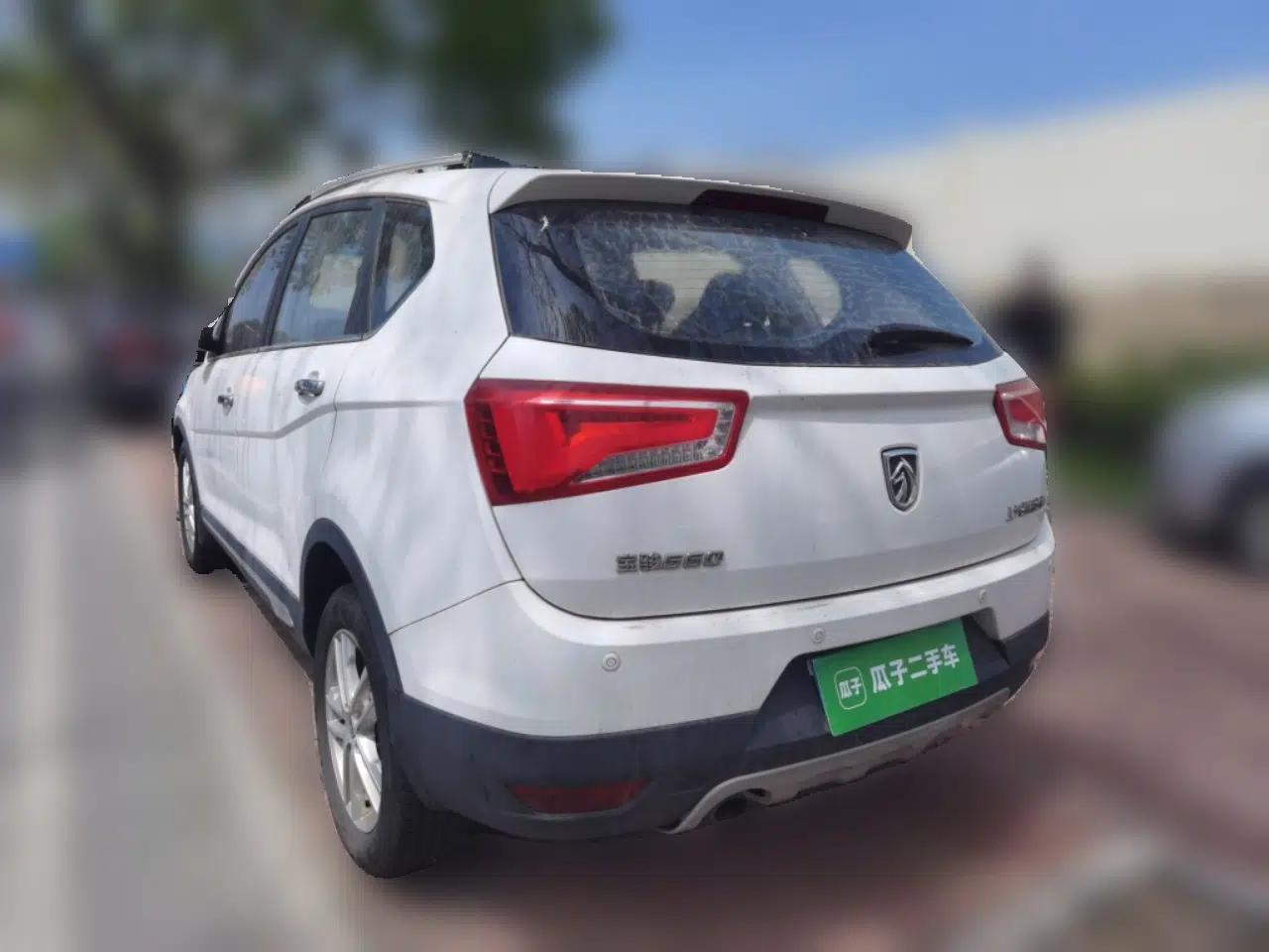 Baojun 560 2015 1.8L Manual Elite Edition — миниатюра 4