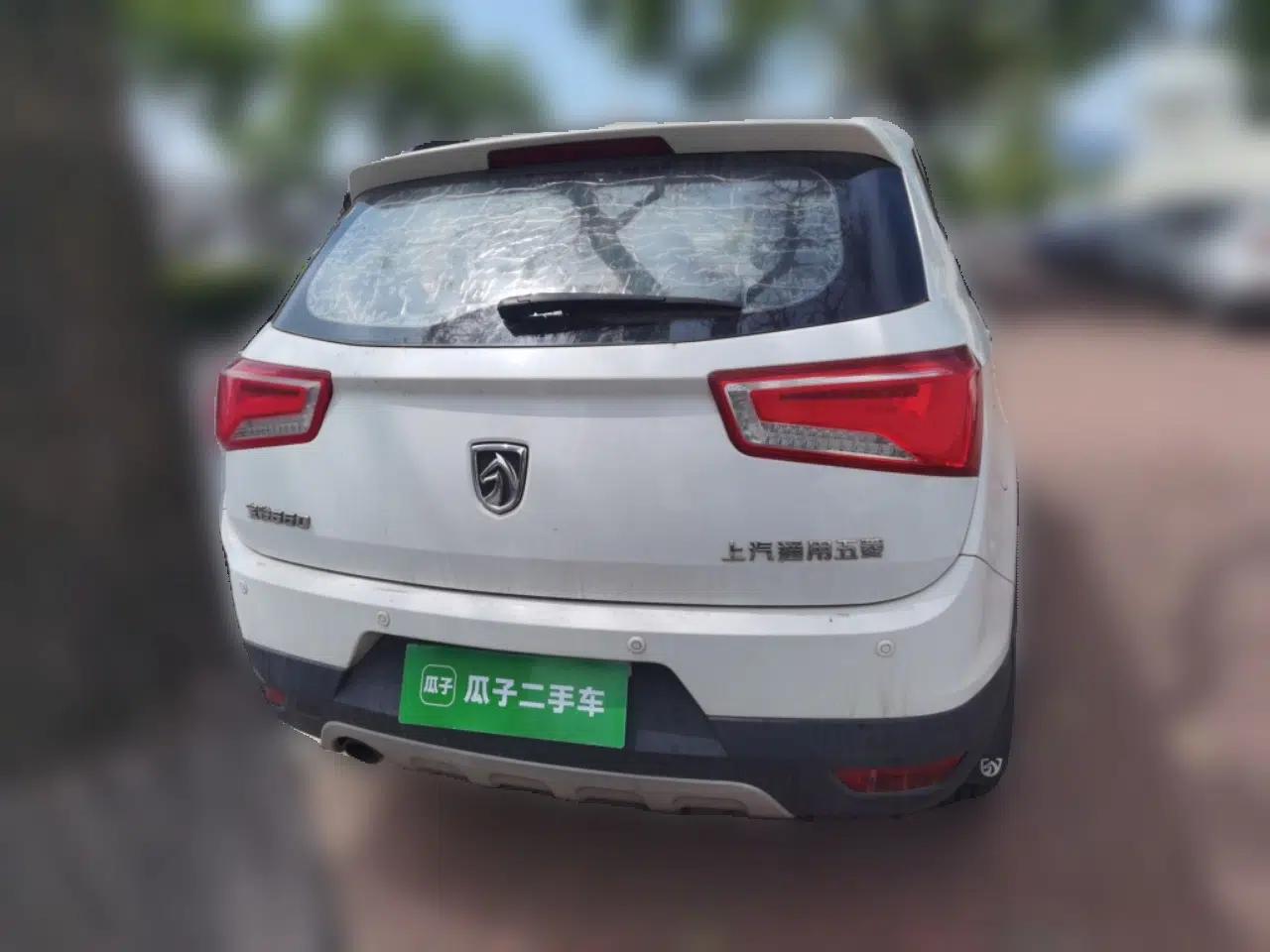 Baojun 560 2015 1.8L Manual Elite Edition — миниатюра 5