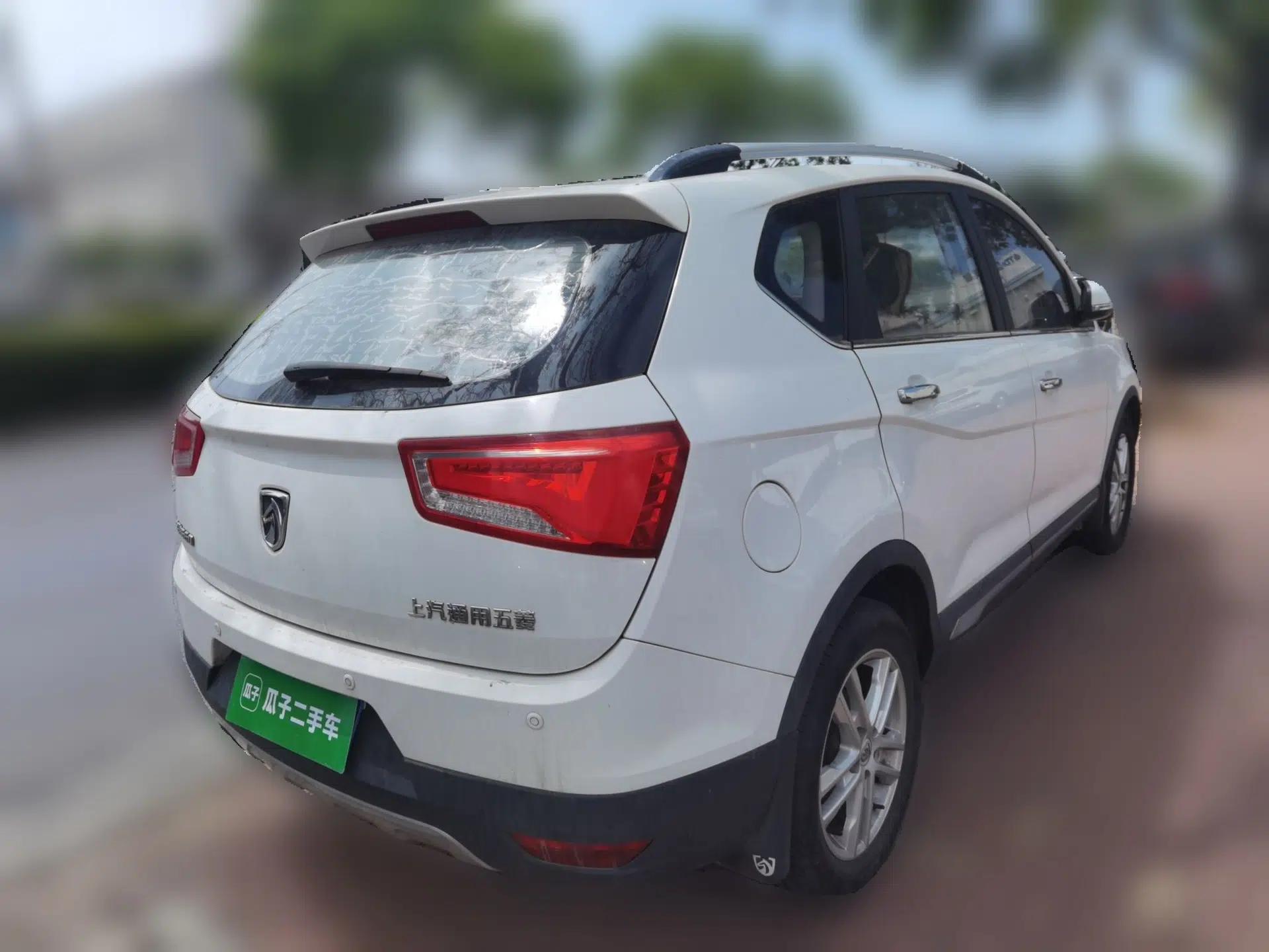 Baojun 560 2015 1.8L Manual Elite Edition — миниатюра 6