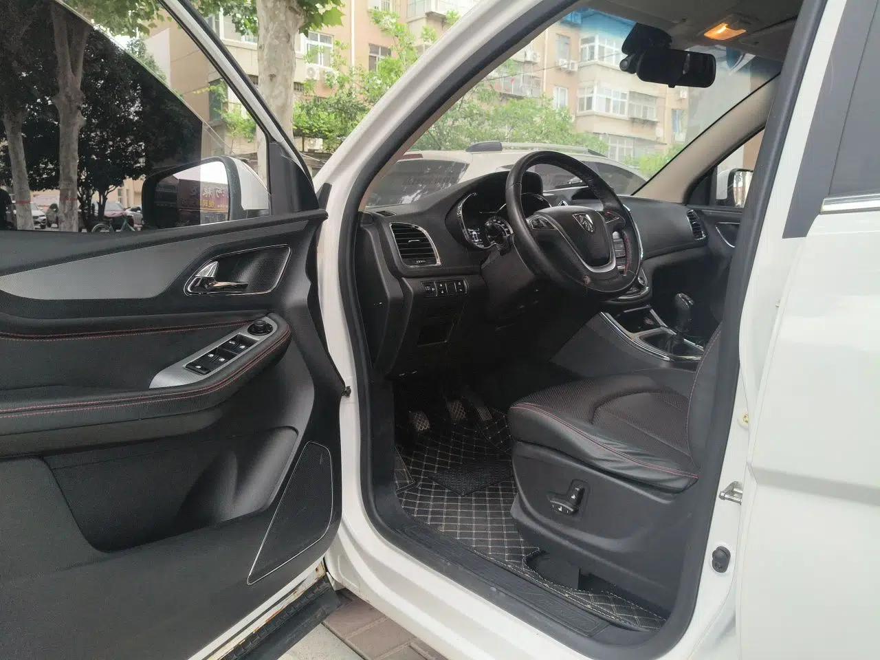 Baojun 560 2016 1.5T Manual Luxury Model — миниатюра 17