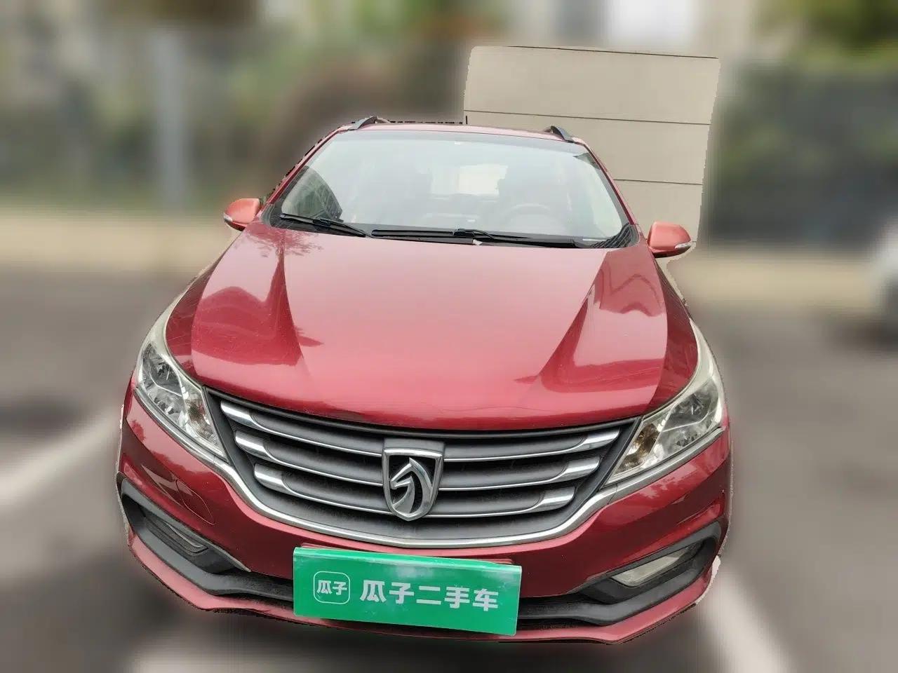 Baojun 310 2016 1.2L Manual Luxury Model — миниатюра 2