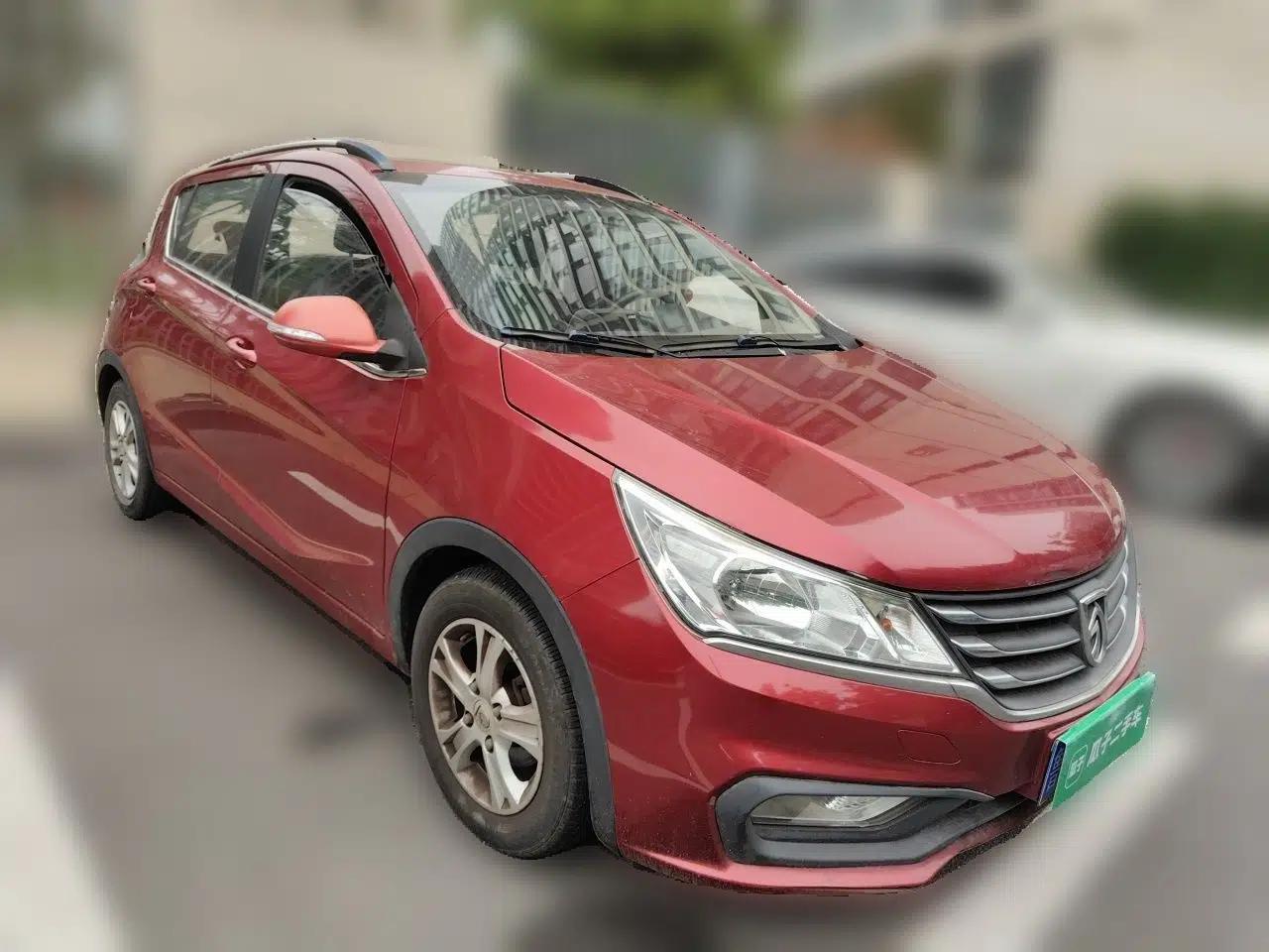 Baojun 310 2016 1.2L Manual Luxury Model — миниатюра 3