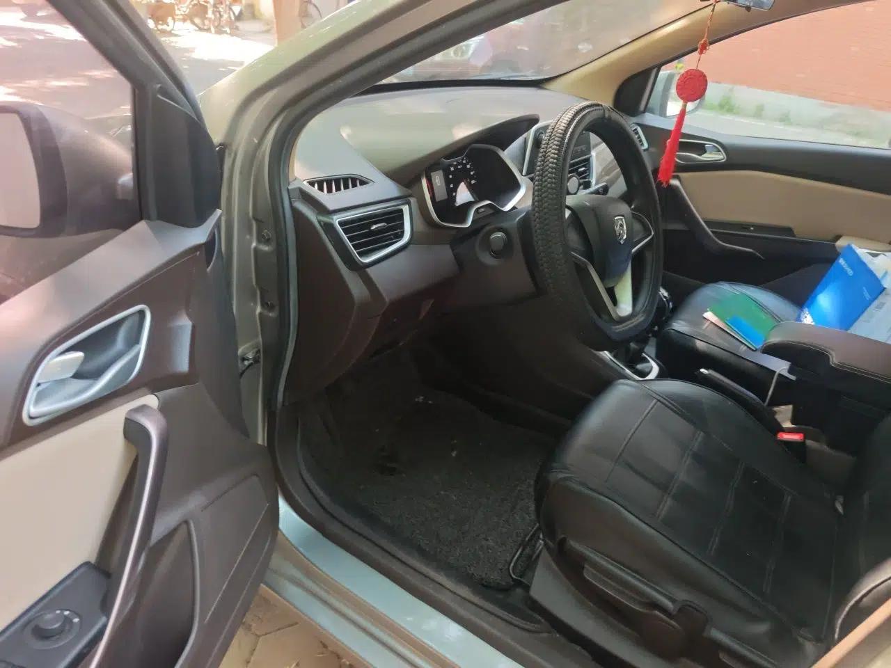 Baojun 310W 2017 1.5L Manual Comfort Version China VI Emission Standard — миниатюра 19