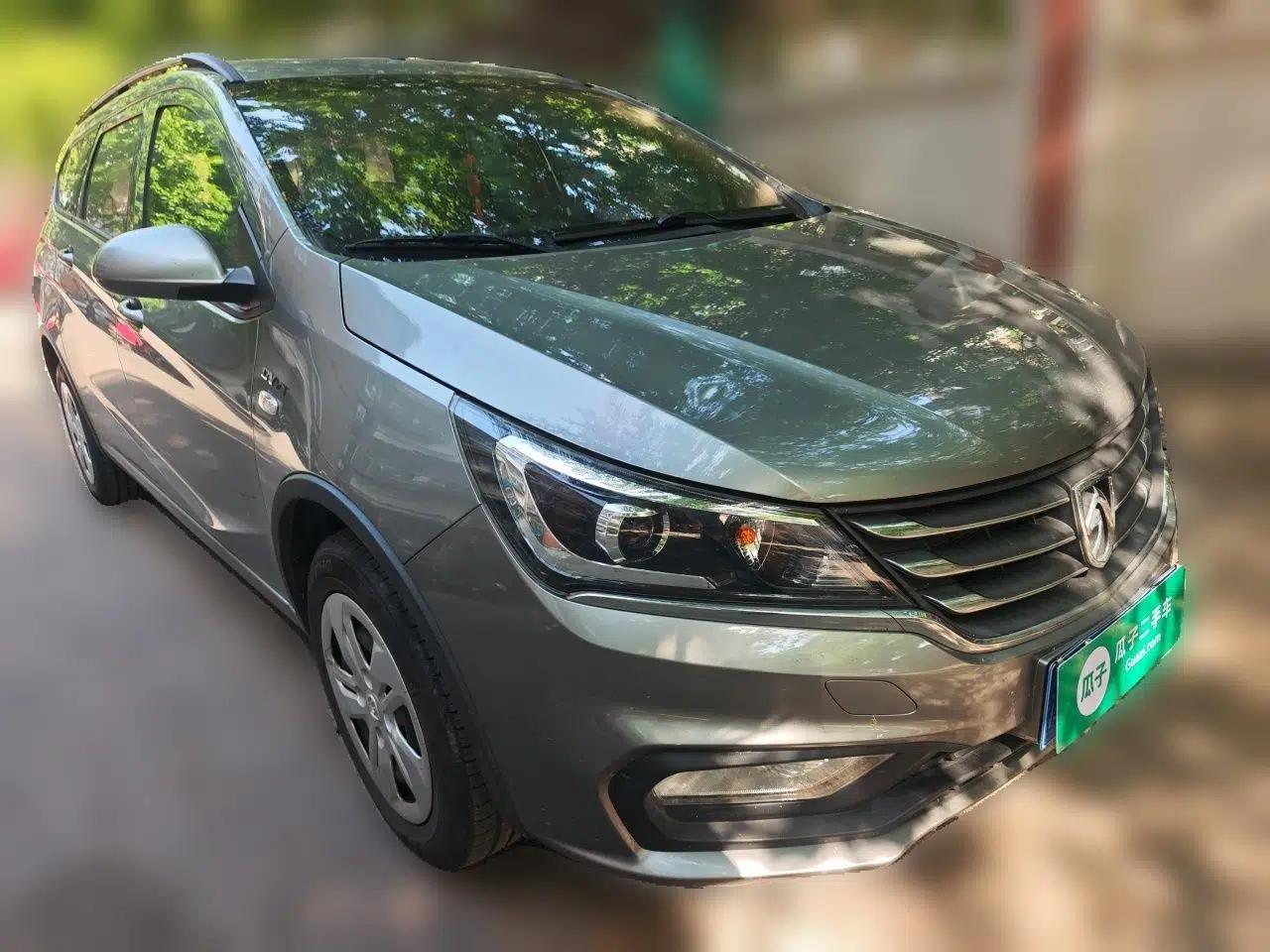 Baojun 310W 2017 1.5L Manual Comfort Version China VI Emission Standard — миниатюра 3