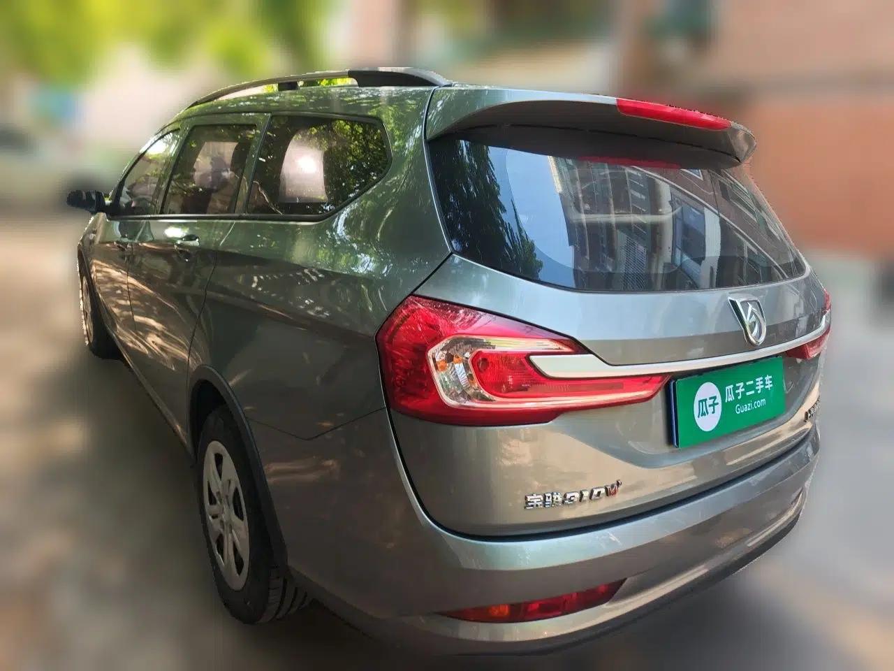 Baojun 310W 2017 1.5L Manual Comfort Version China VI Emission Standard — миниатюра 4