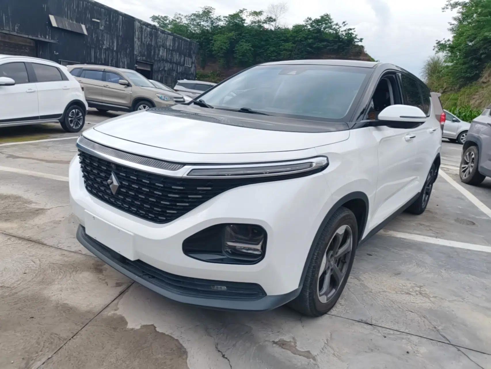 Baojun RM-5 2019 1.5T CVT 24-Hour Online Premium Version 7 Seats — миниатюра 1