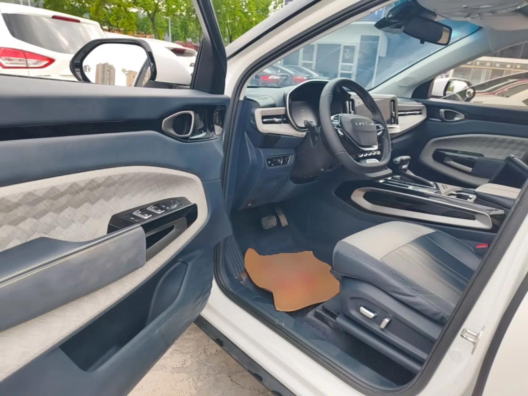 Baojun RM-5 2019 1.5T CVT 24-Hour Online Premium Version 7 Seats — миниатюра 19