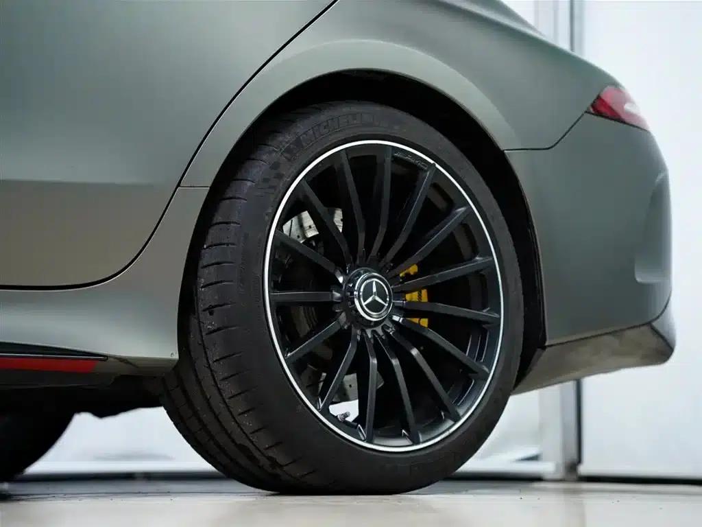 2019 AMG GT 63 S 4MATIC+ four-door coupe — миниатюра 21