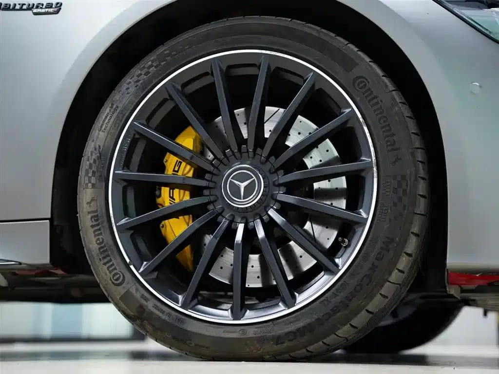 2019 AMG GT 63 S 4MATIC+ four-door coupe — миниатюра 49