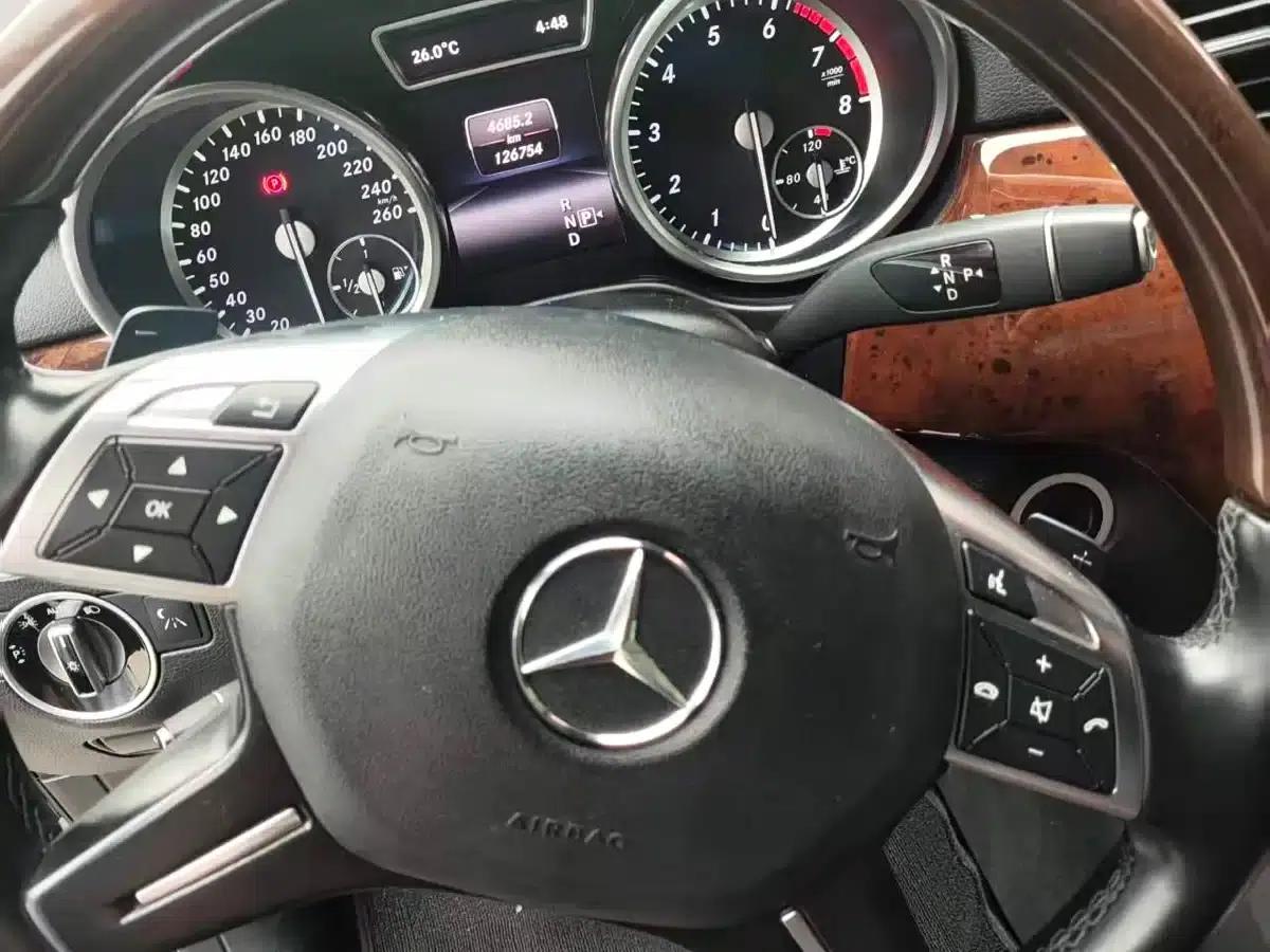 Mercedes-Benz M-Class 2014 ML 400 4MATIC Luxury — миниатюра 4