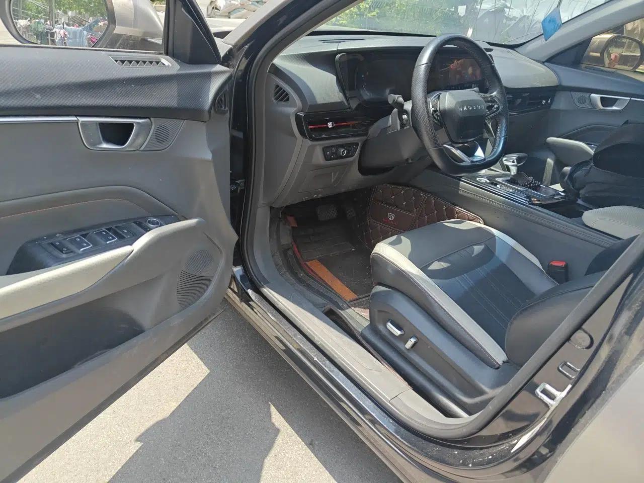 Baojun RC-6 2019 1.5T CVT 24-Hour Online Luxury Edition — миниатюра 19