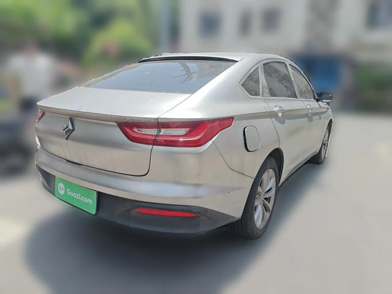 Baojun RC-6 2019 1.5T CVT 24-Hour Online Luxury Edition — миниатюра 6