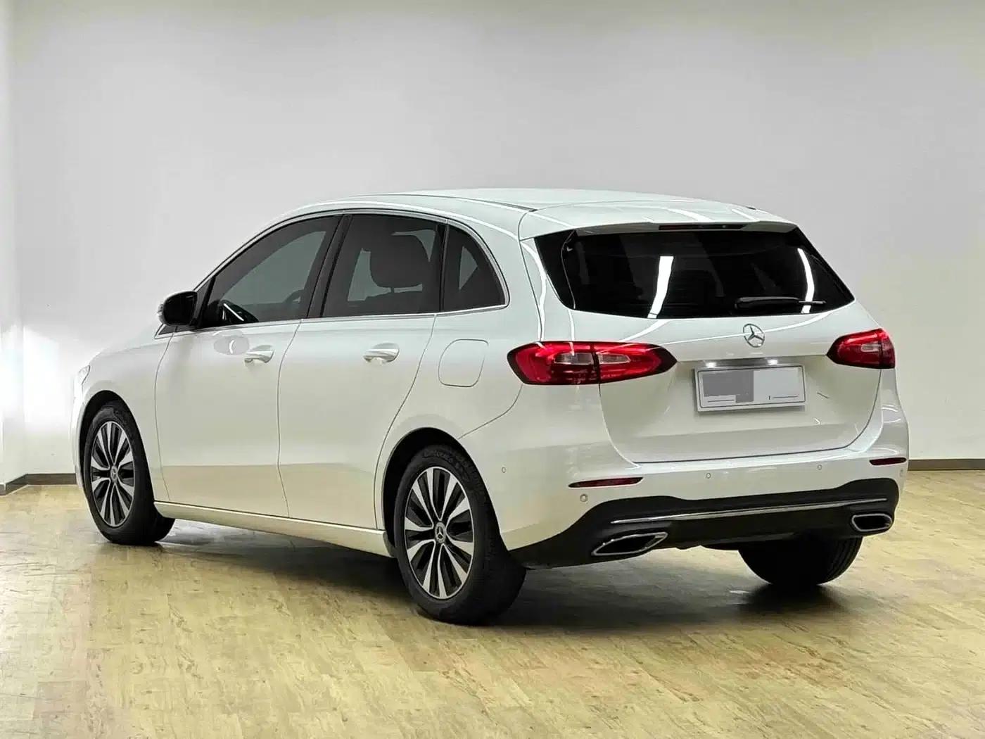 Mercedes-Benz B-Class 2022 B 180 Fashion Edition — миниатюра 3