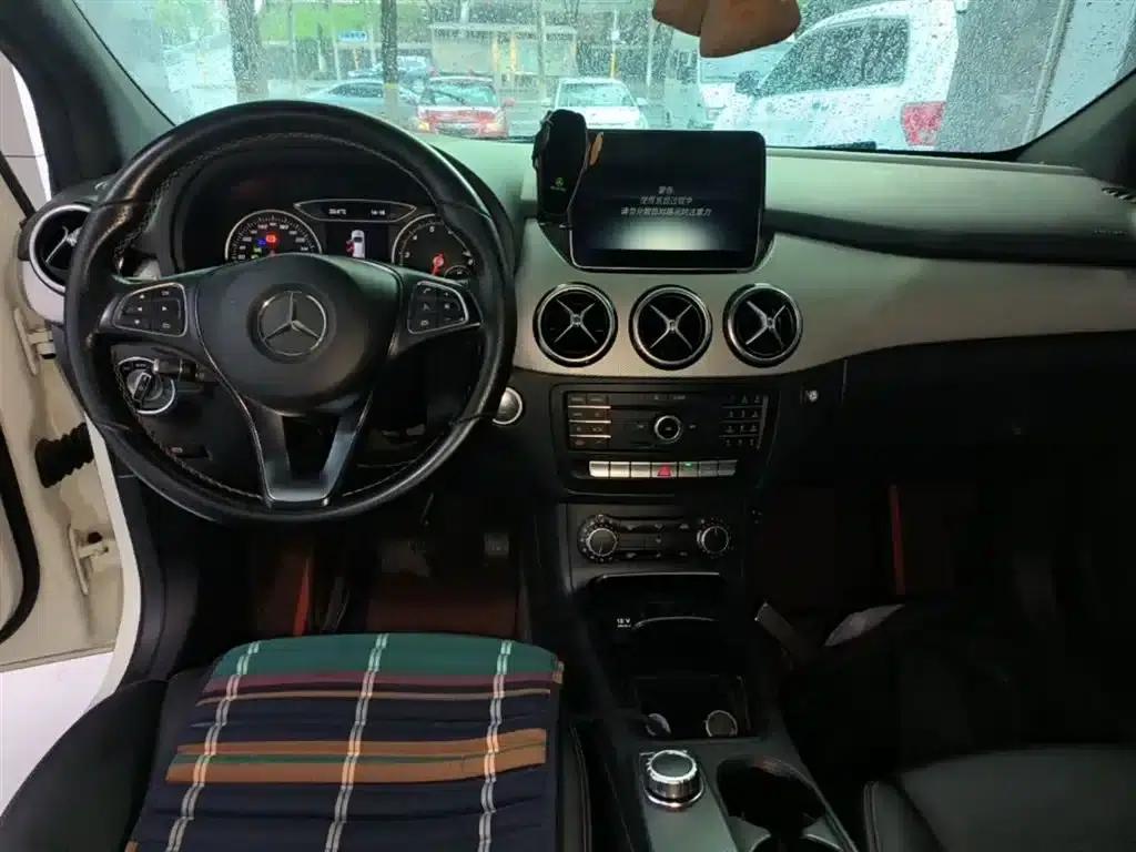2017 Mercedes-Benz B-Class B 200 Dynamic — миниатюра 9