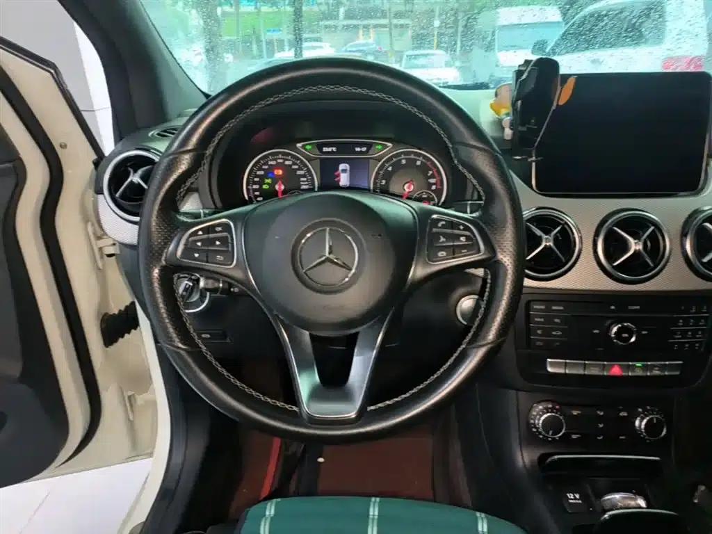 2017 Mercedes-Benz B-Class B 200 Dynamic — миниатюра 10