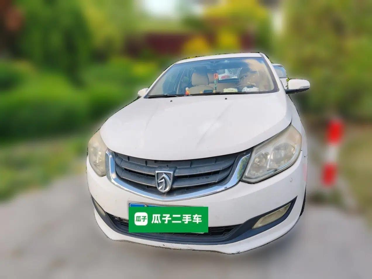 Baojun 610 2014 1.5L manual Comfort trim level — миниатюра 2