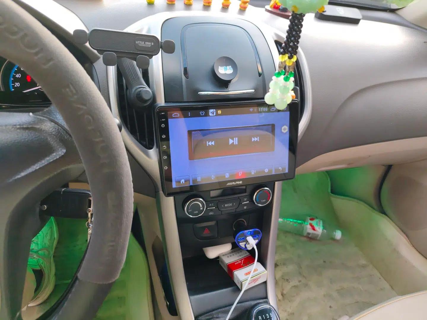 Baojun 610 2014 1.5L manual Comfort trim level — миниатюра 14