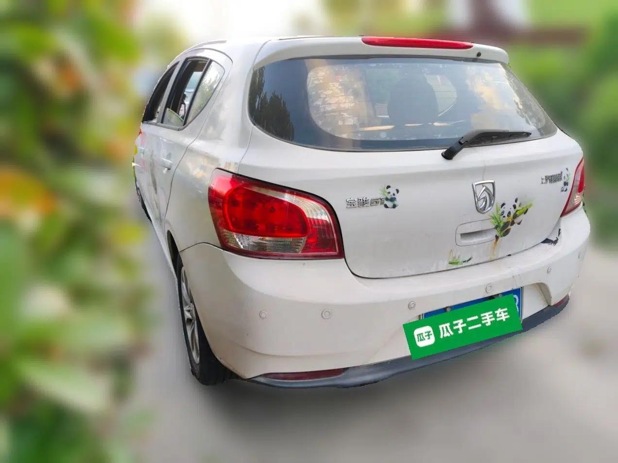 Baojun 610 2014 1.5L manual Comfort trim level — миниатюра 4