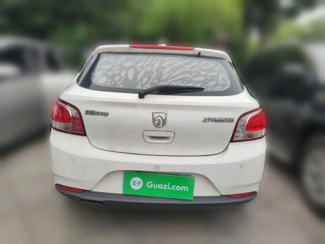 Baojun 610 2014 1.5L manual Comfort trim level — миниатюра 5